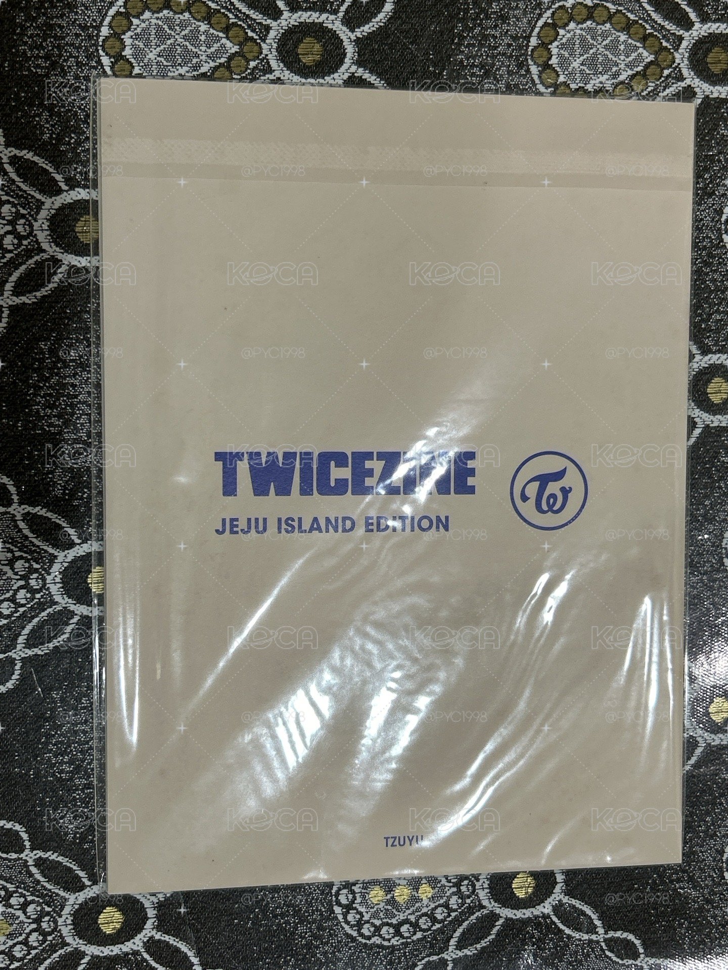 TWICEZINE JEJU ISLAND EDITION !           濟州島寫真集