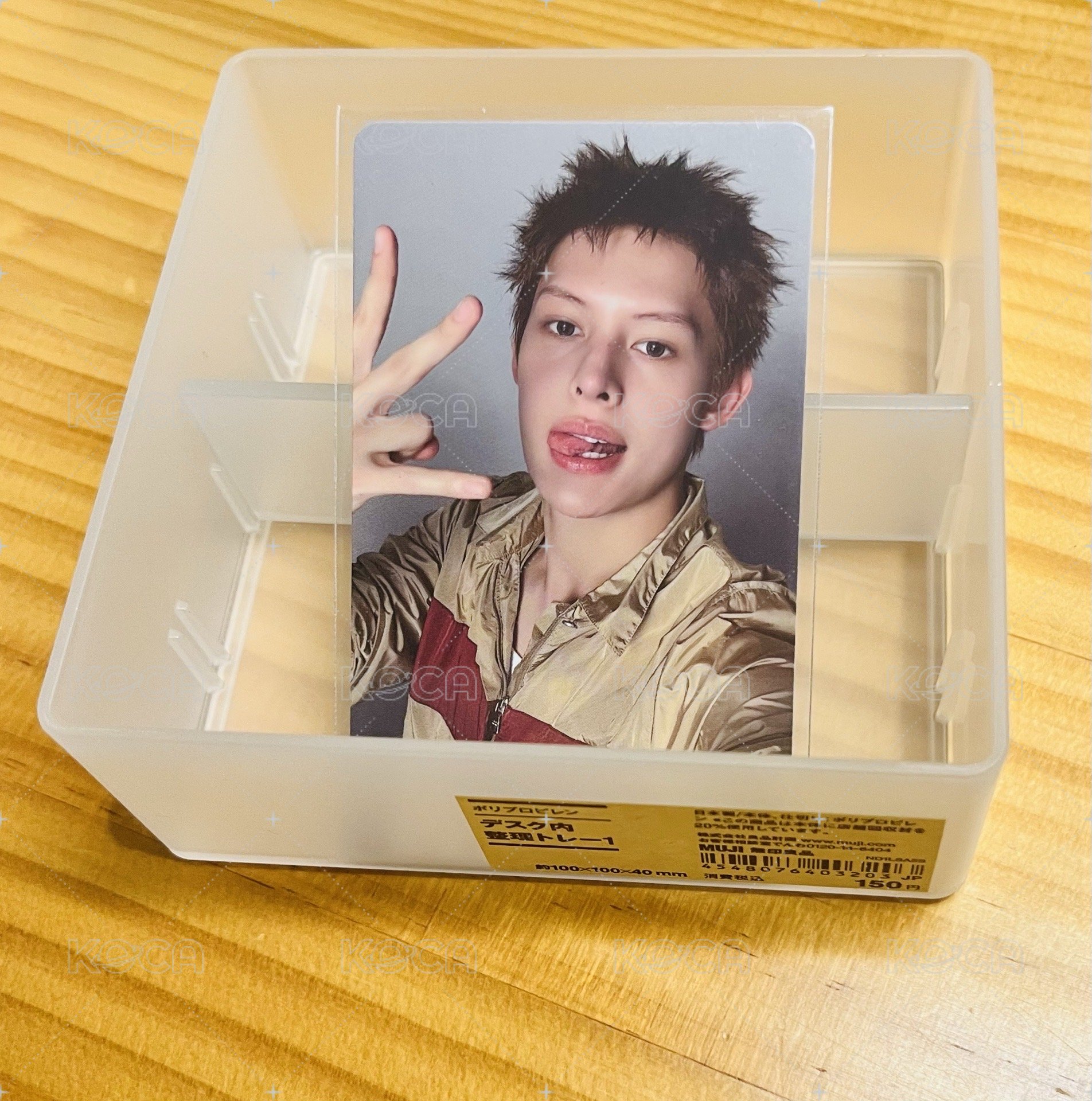 迷二吐舌凡