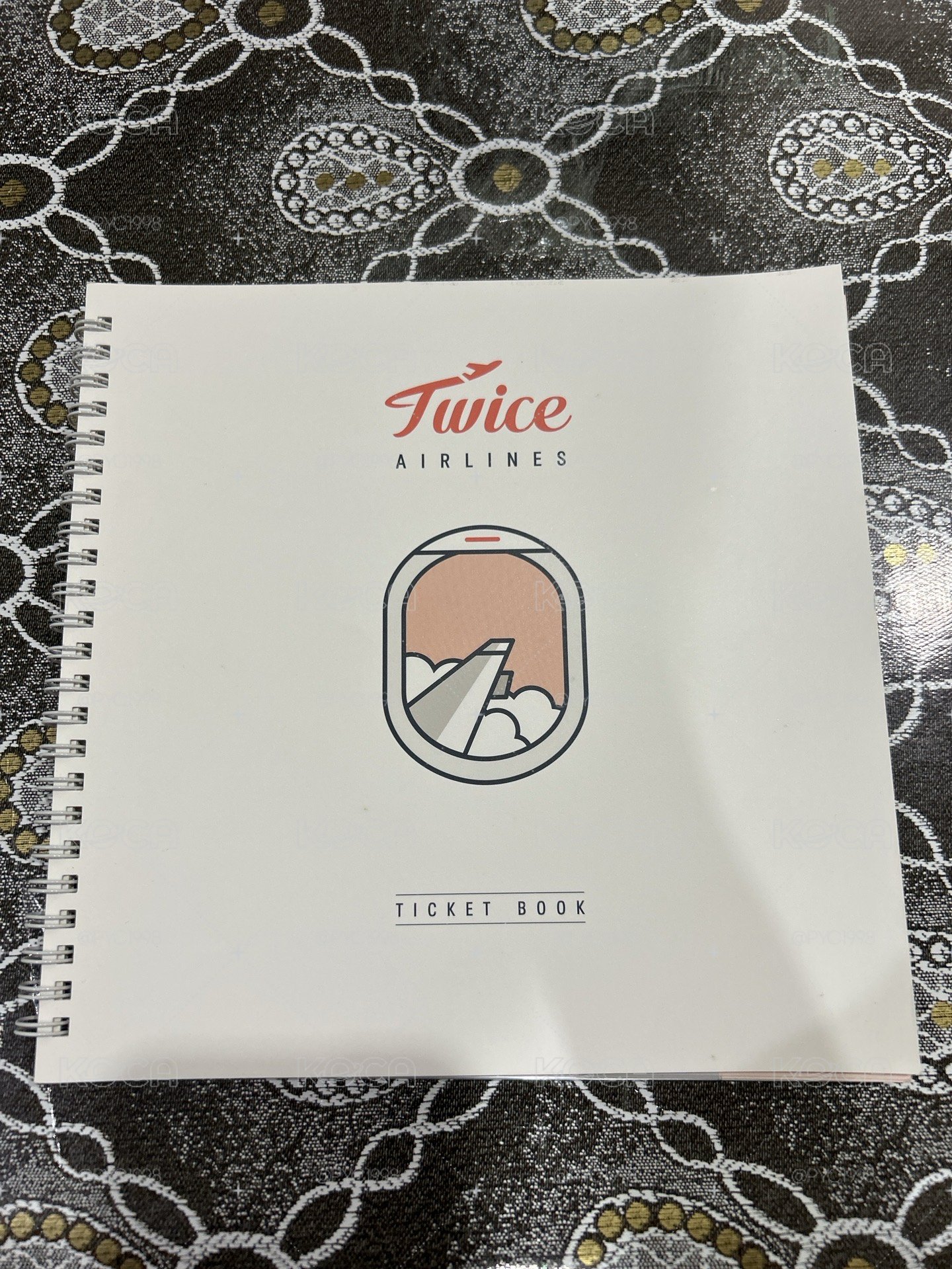 TWICE 2019JP年曆 票冊