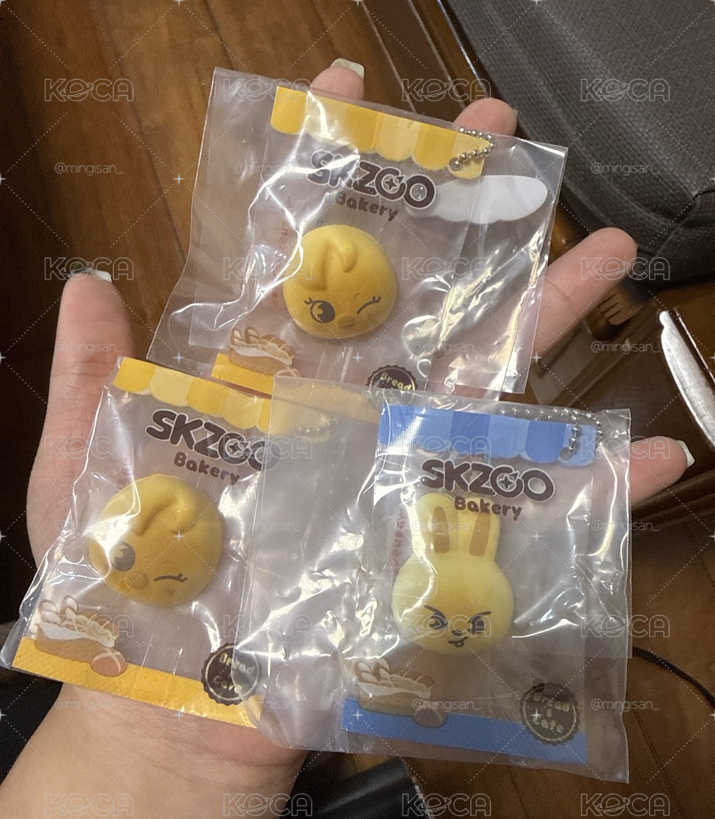 扭蛋麵包捏捏