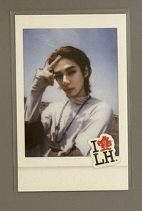 金桐儇摸額頭