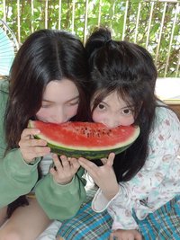 花錢養很多女(開學收攤 要下單盡快