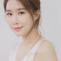 YOO INNA