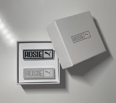 PUMA X Rosé 聯名別針
