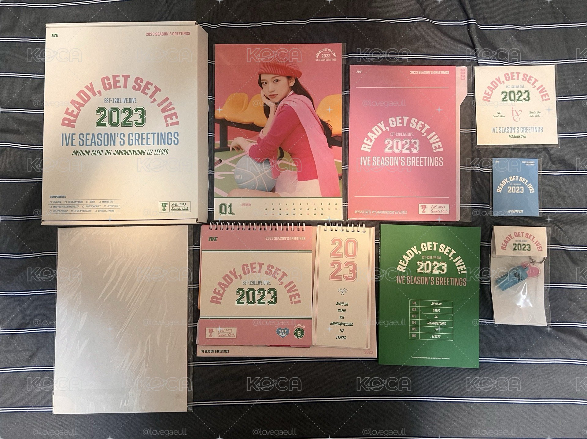 IVE 2023年曆（無小卡）