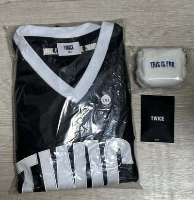 twice 六巡場周 球衣 絨毛鑰匙包