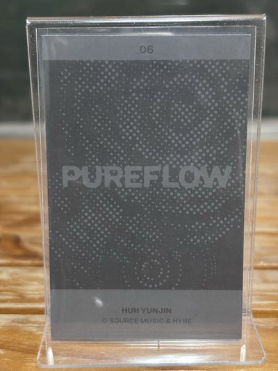 許允真 YUNJIN PUREFLOW 隨機卡包 拍立得 06