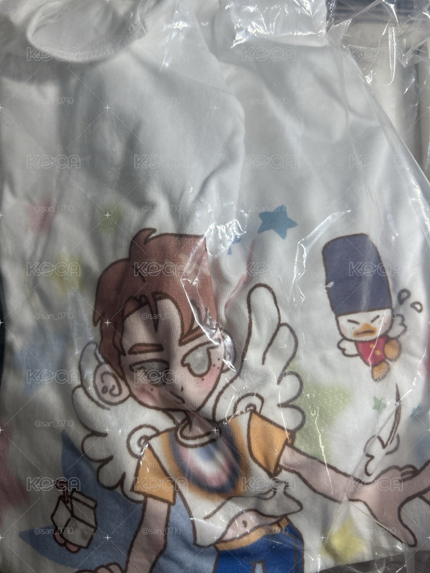 單T恤（沒有拿出來，只有拿小卡）