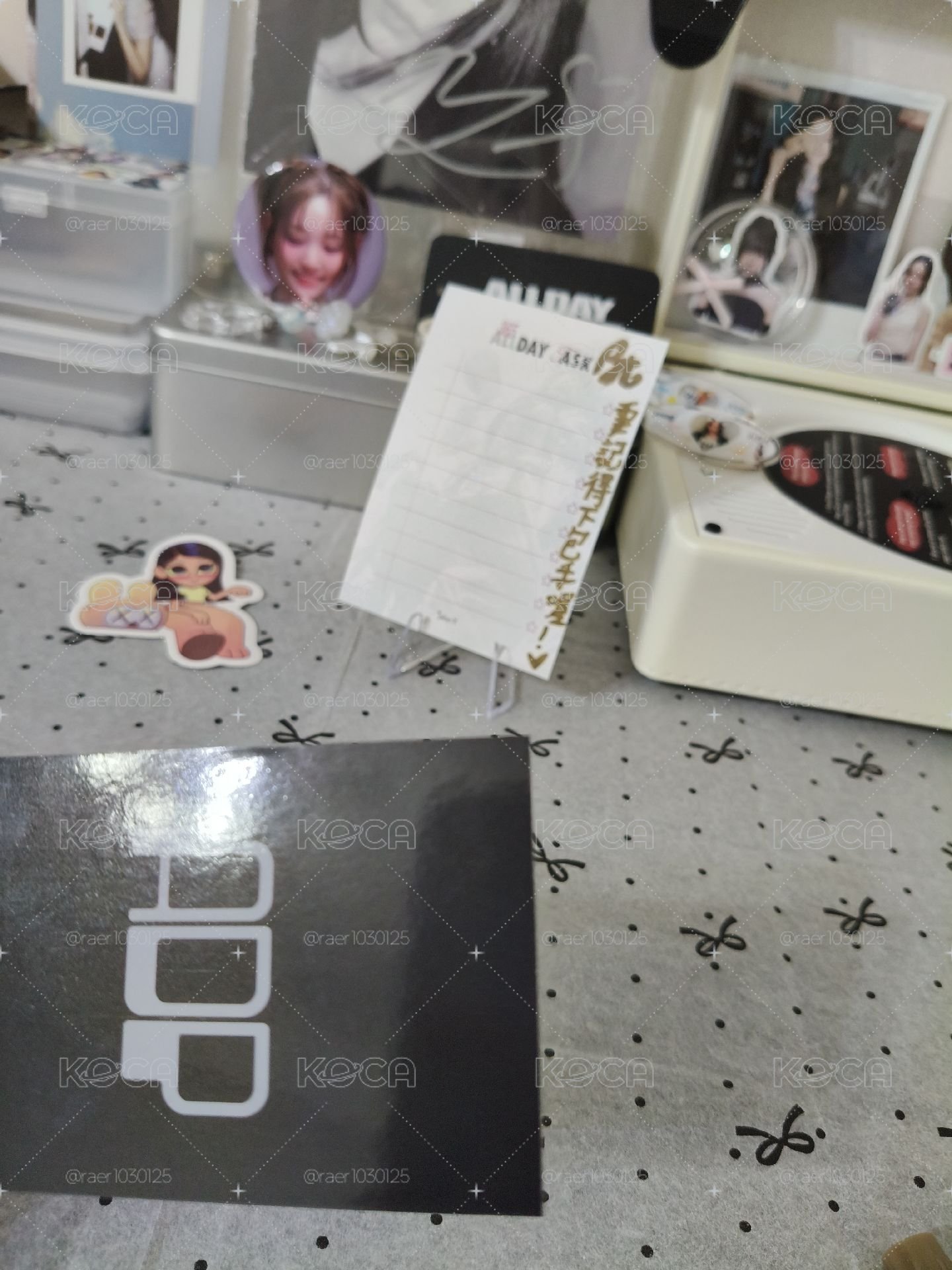 書卡有小損圖二圖三有
