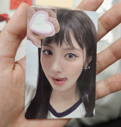 MY, Lover 專輯 My ver，小卡*2+拍立得*1+貼紙*3+刮刮卡*1，全部一起售