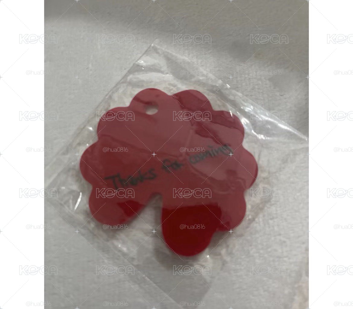 GD飯咪-紅色紙花吊飾