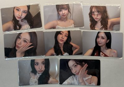 TWICE 現貨！首爾安口線上滿額卡 一套無瑜
