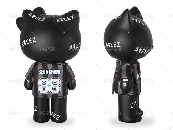 ATEEZ Figure (with T-shirt)