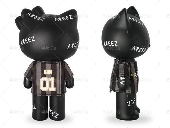 ATEEZ Figure (with T-shirt)