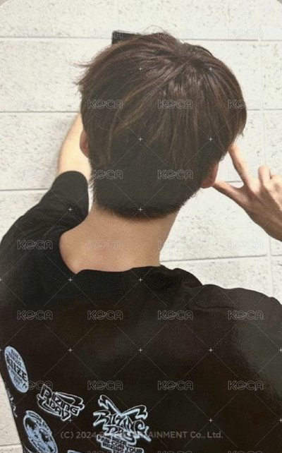 RIIZE FC 黑T-Shirt短袖 Sohee 周邊卡 雙面卡 李炤熙