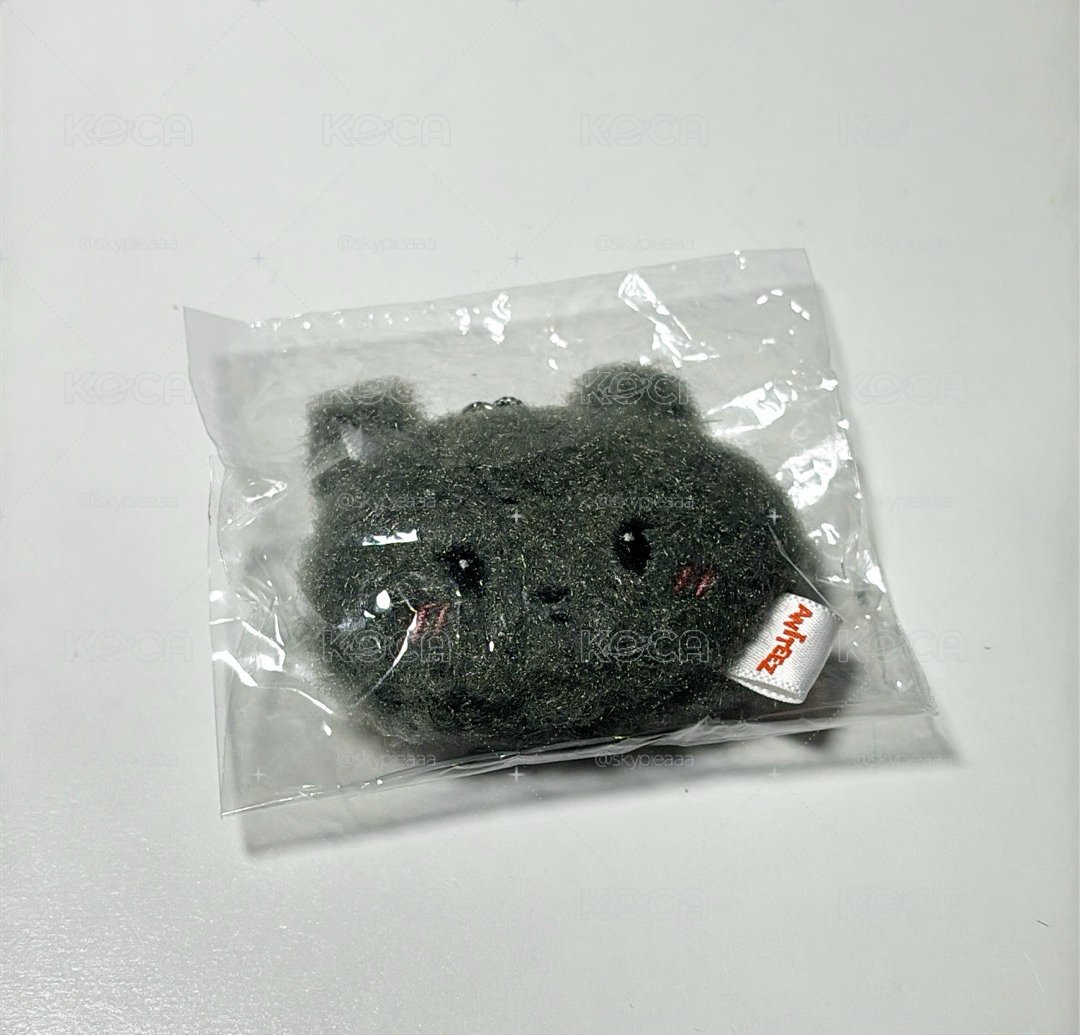 榮大頭吊飾