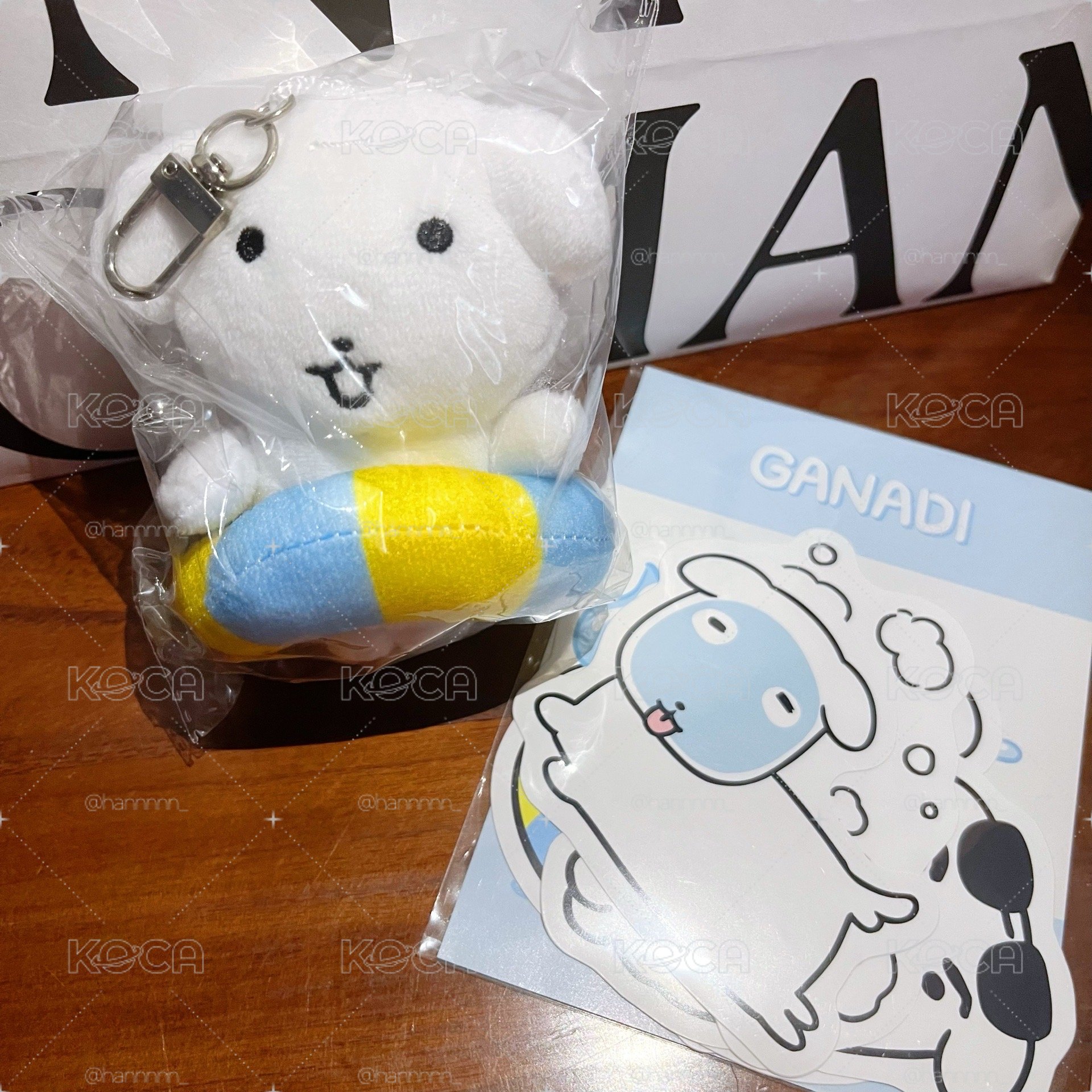 GANADI 游泳圈娃娃+貼紙組
