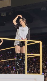 賣卡中
