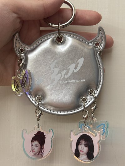 寶怪日週隨機吊飾-賢🦋角🐰露🦥柒🐱