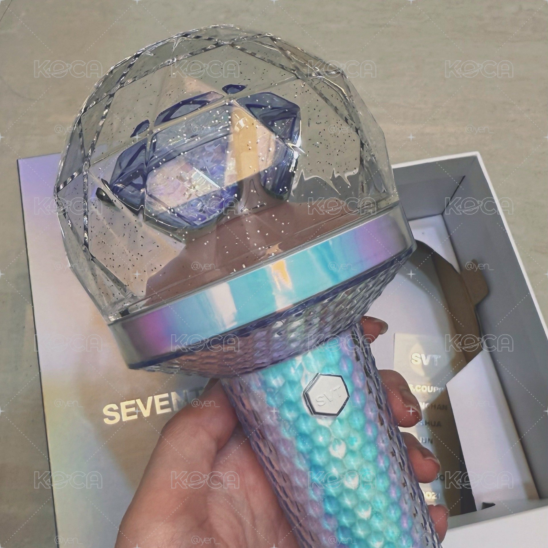 SEVENTEEN 2️⃣代手燈