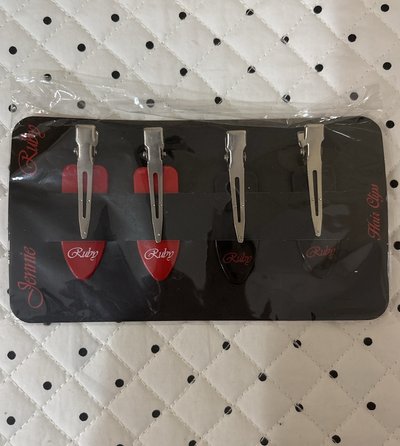 Ruby快閃店髮夾💜