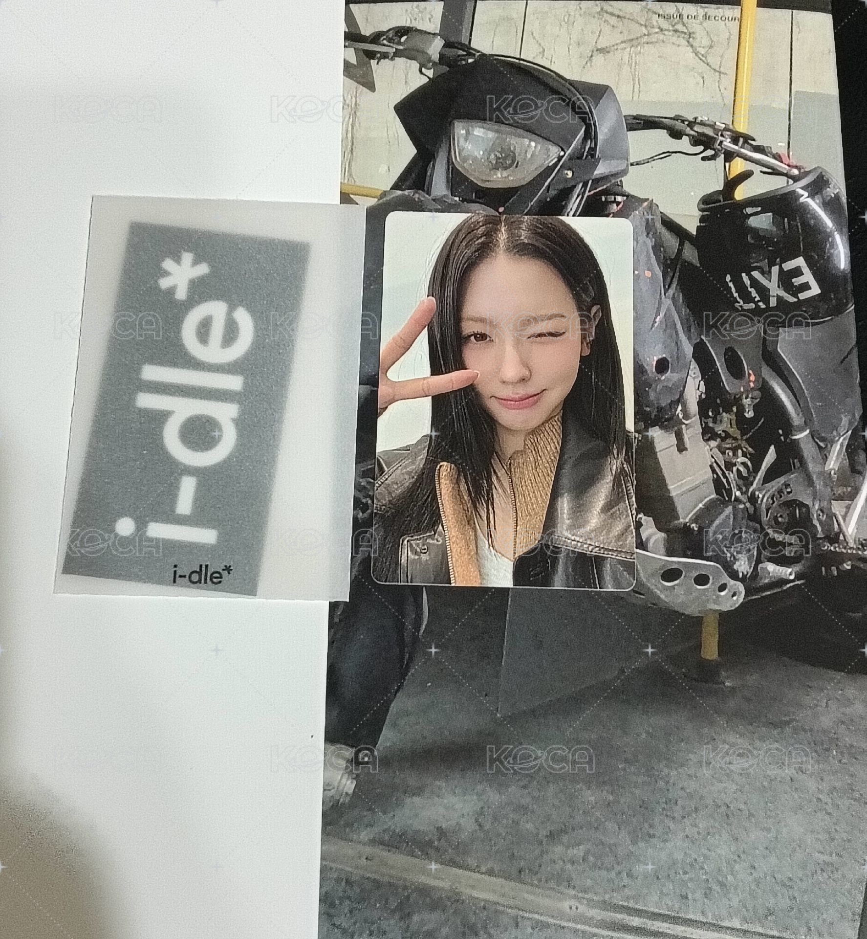 We are 專輯卡 we ver. + We版專輯
