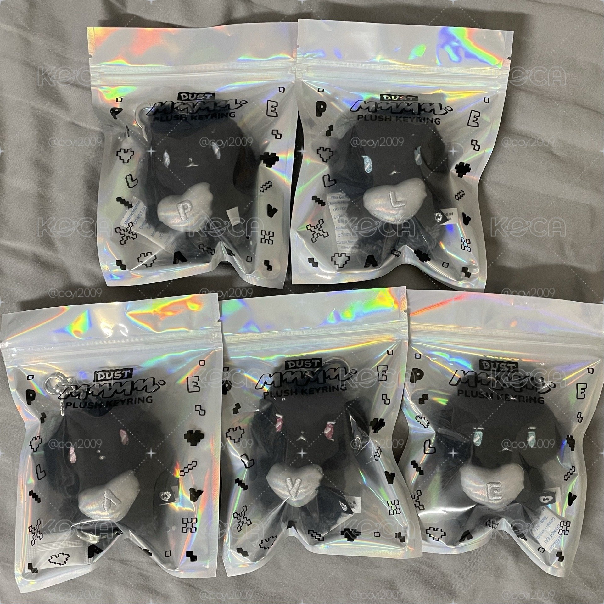 DUST MMMM 吊飾娃 日通