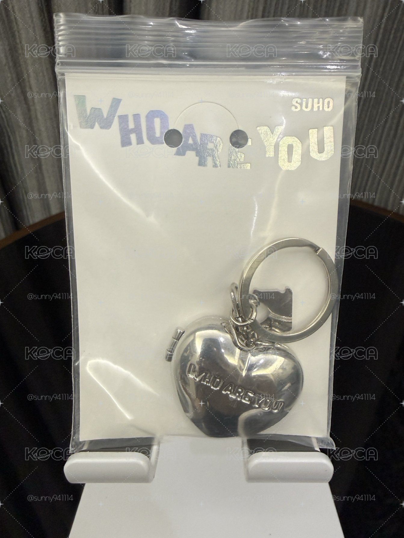 WHO ARE YOU吊飾