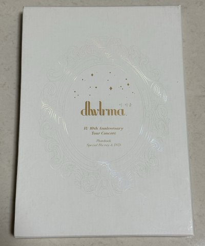 IU 10TH ANNIVERSARY TOUR CONCERT DLWLRMA.(Blu-ray+DVD) 十週年藍光