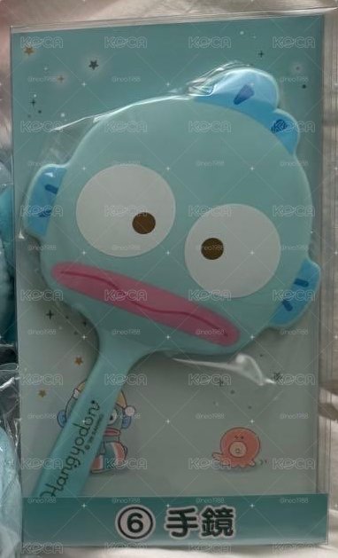 漢頓手拿鏡