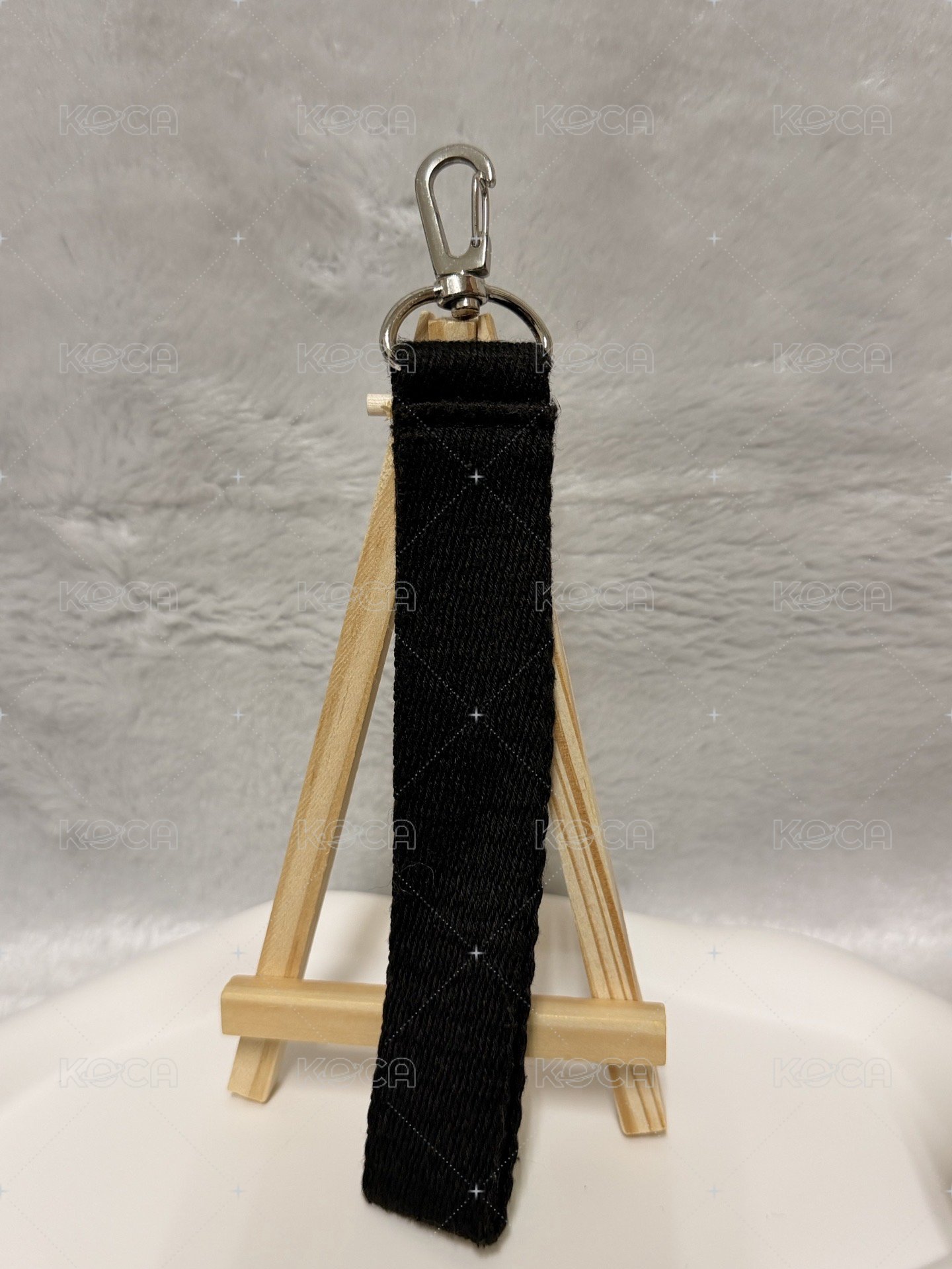 MINA 吊飾（商品完好，但有明顯使用痕跡）