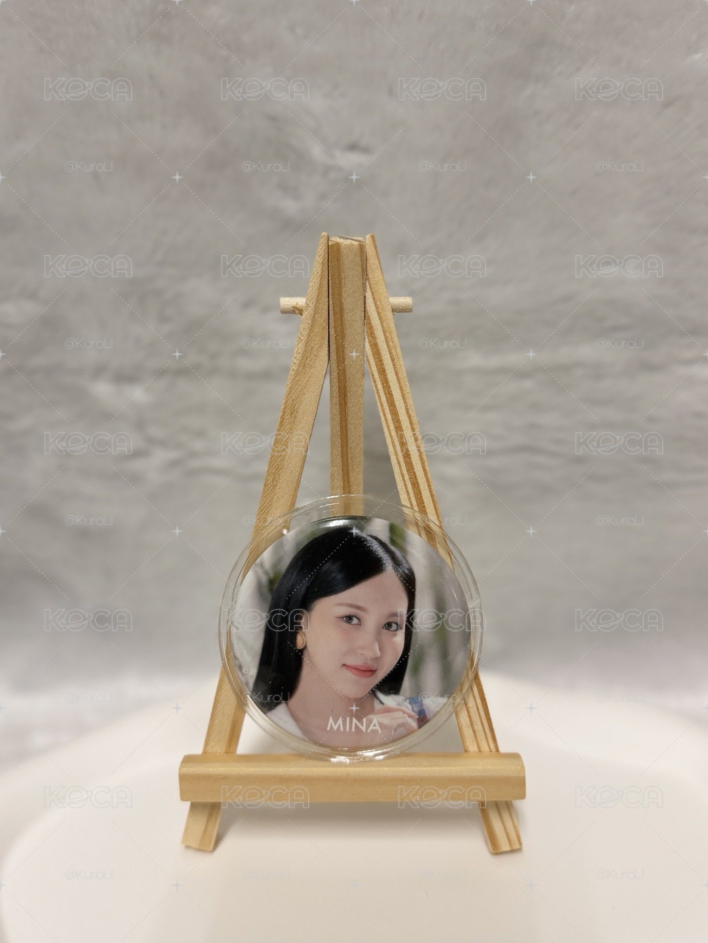 TWICE 週邊小物專區 · 小卡 徽章 吊飾