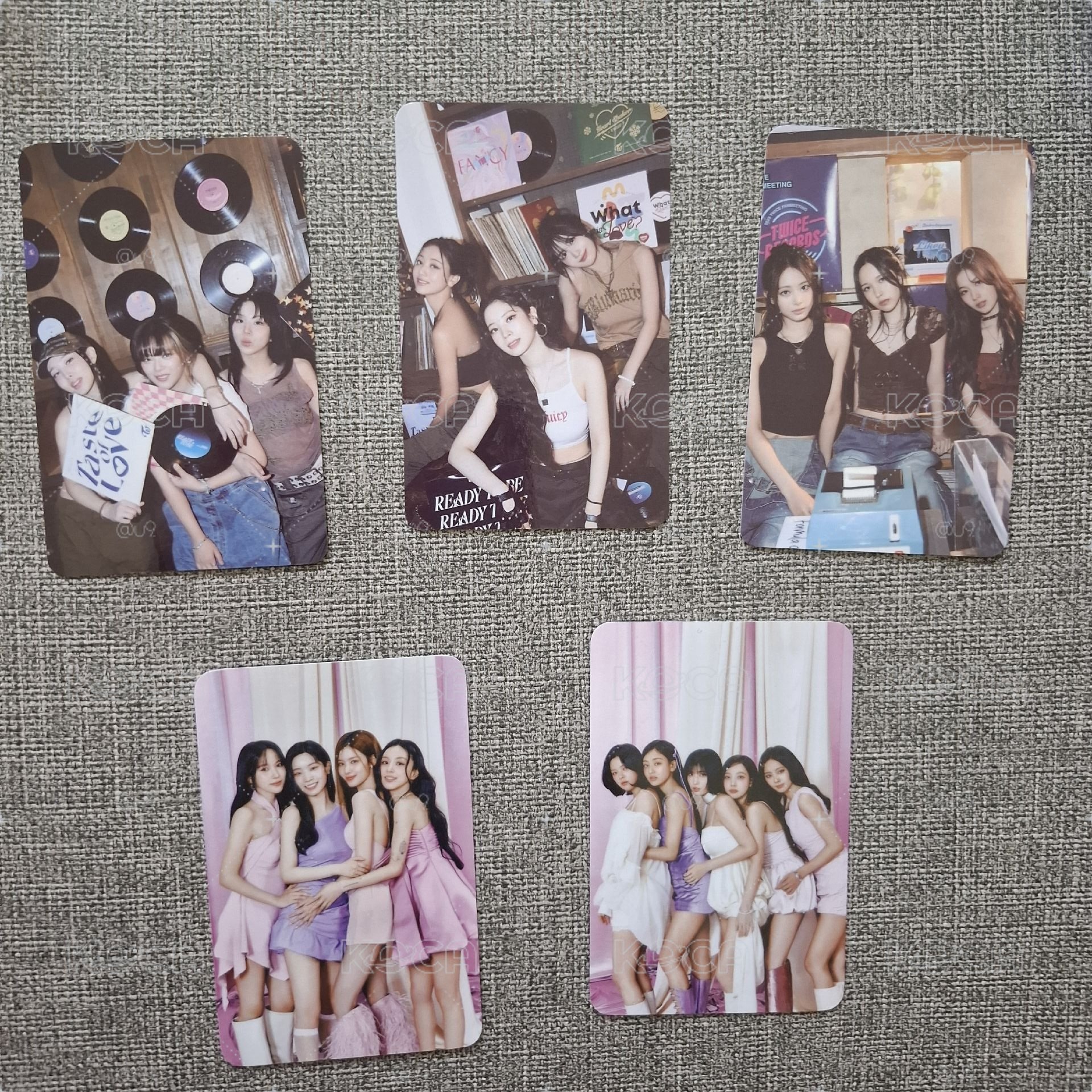 TWICE 卡冊卡