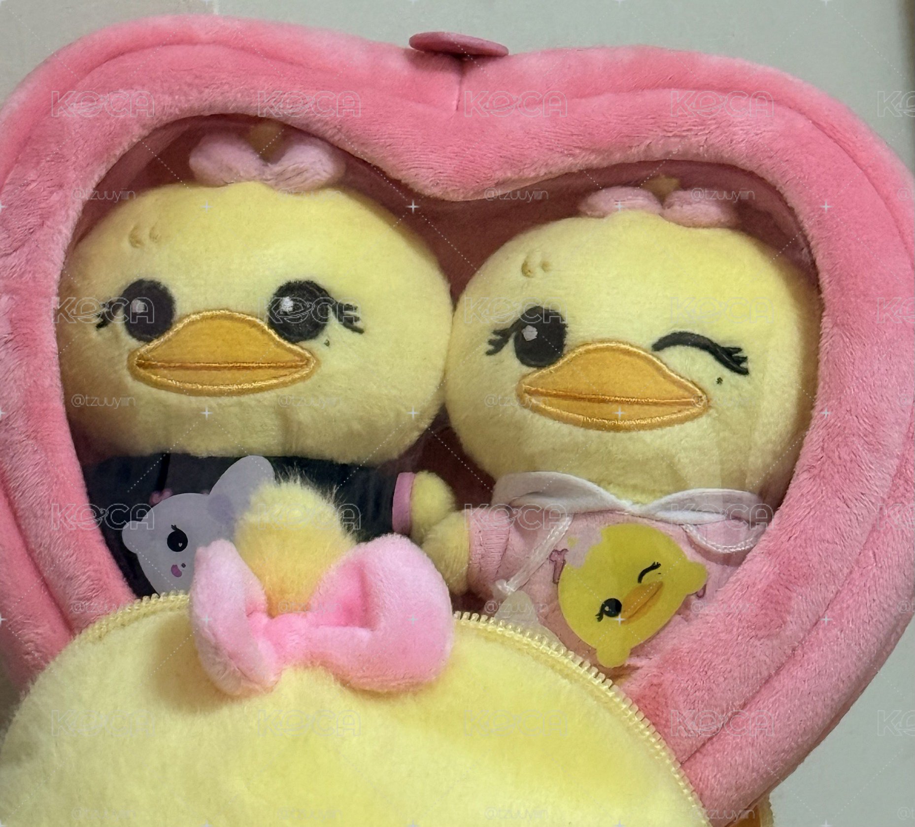 Tamagotchi聯名莎娃一組+三巡娃包