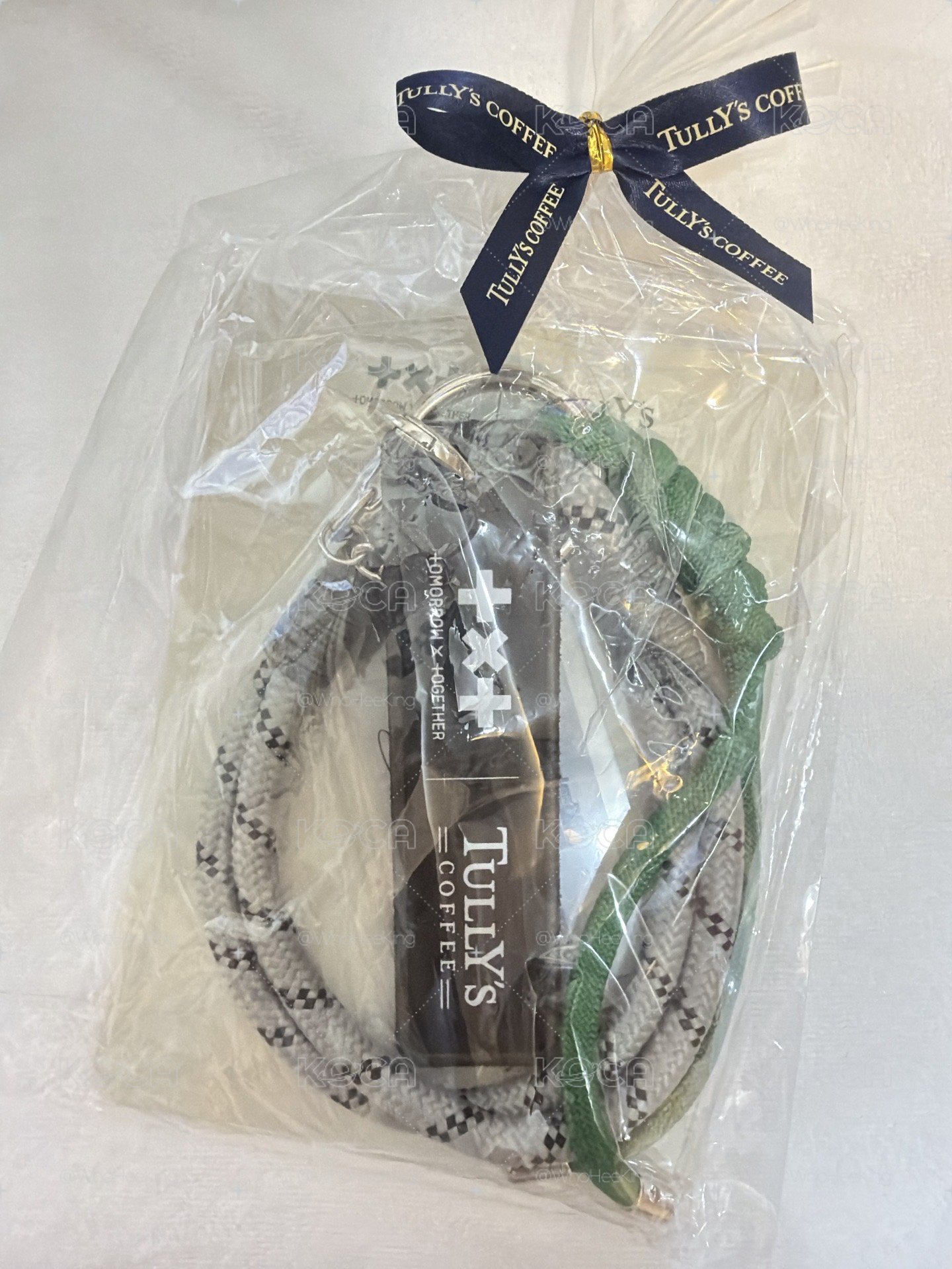 Tully’s Coffee × TXT 聯名包包掛件
