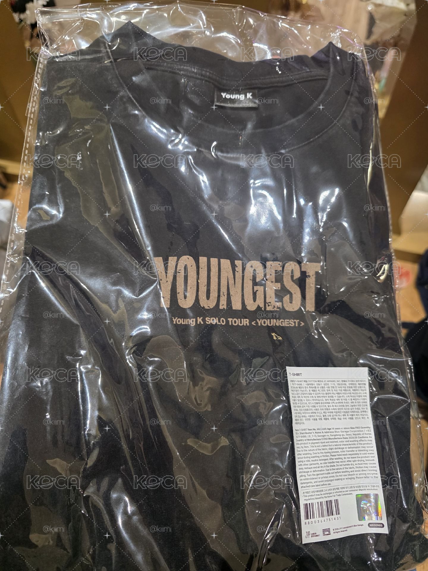 YOUNGEST solo con T-shir