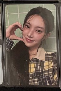 YUNAH 4