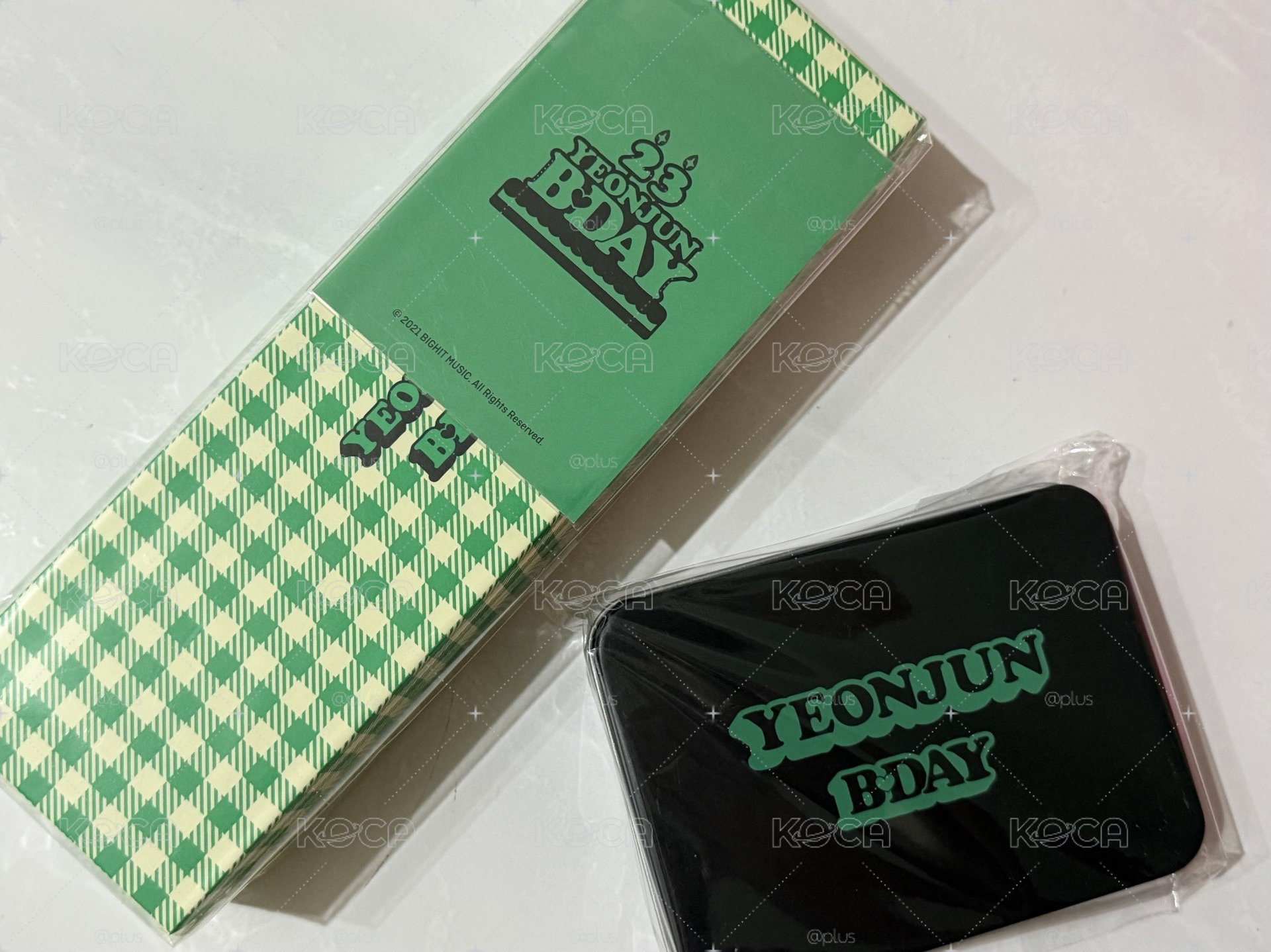 全新未拆 TXT 然竣早期生日禮手鍊(含卡）+小卡鐵盒組