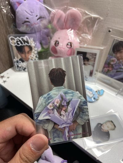 拿著捧花向你走來～～