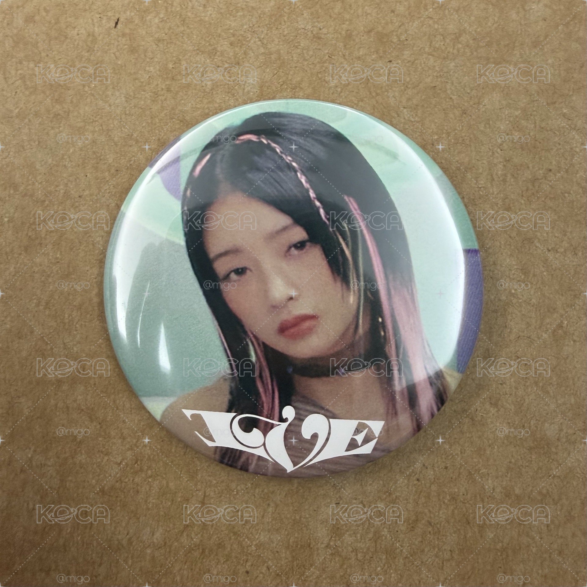 IVE SWITCH HMV 徽章 怜