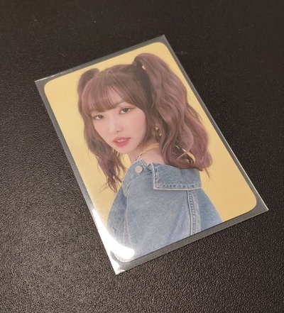 Yuju年曆特典