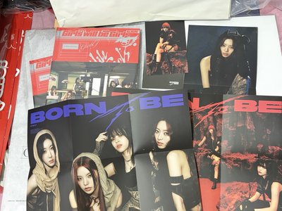 ITZY GWBG 未拆專輯+BTB海報