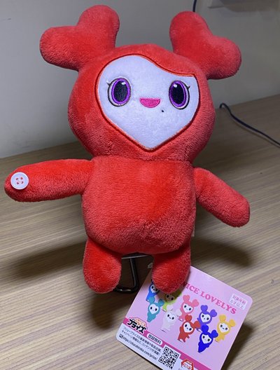 彩瑛 GiGO 抱娃