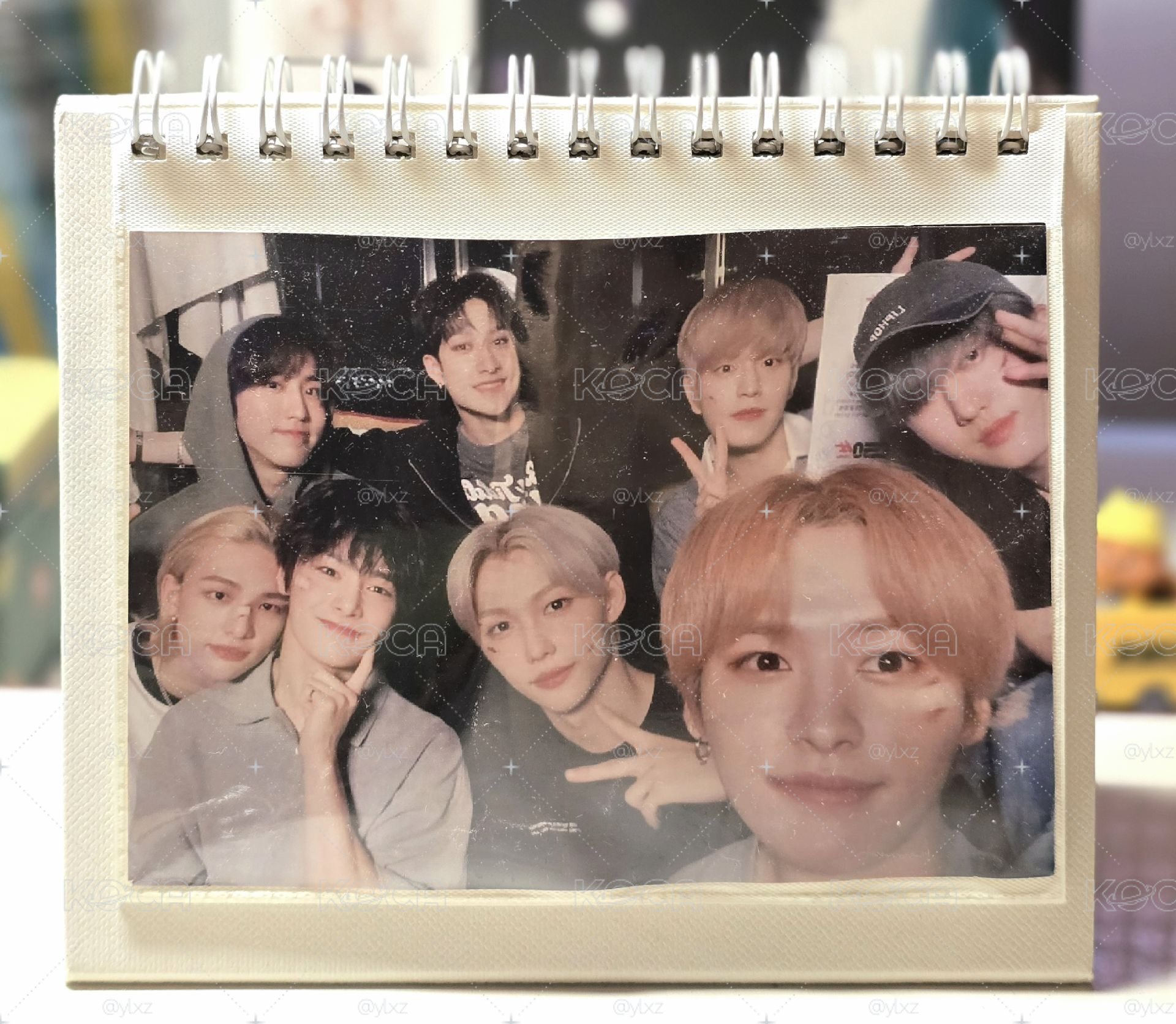 SKZ 22年曆 立式卡冊