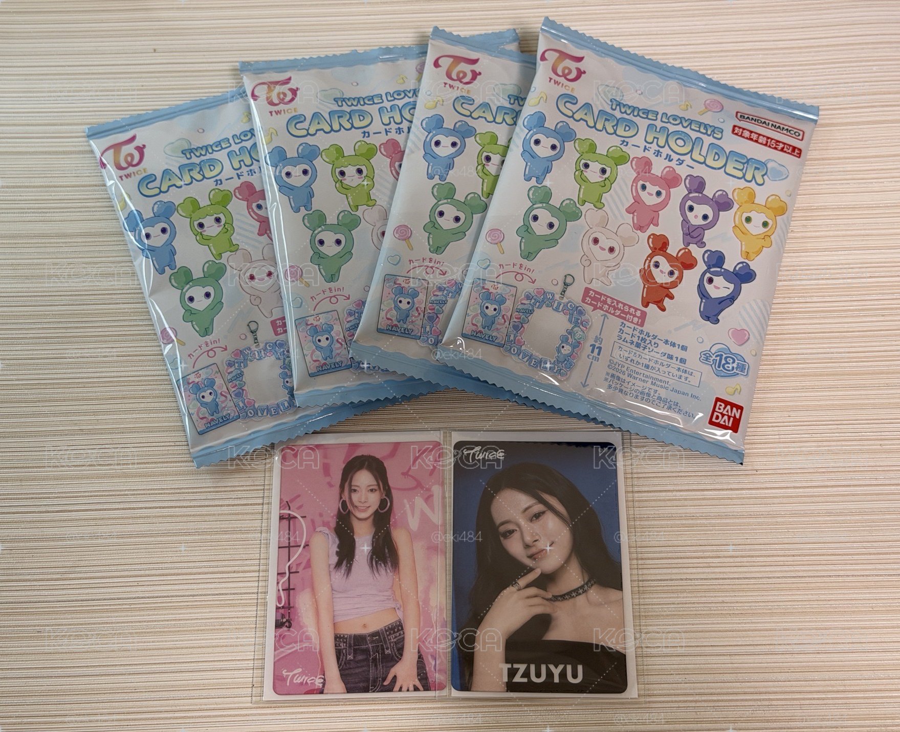 twice 萬代卡套未拆封4包+兩張子瑜透卡