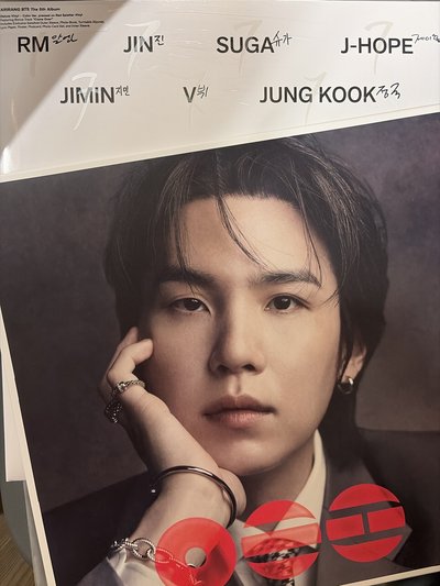 防彈 BTS 黑膠唱片 LP 兩張 (SUGA + Color ver.)