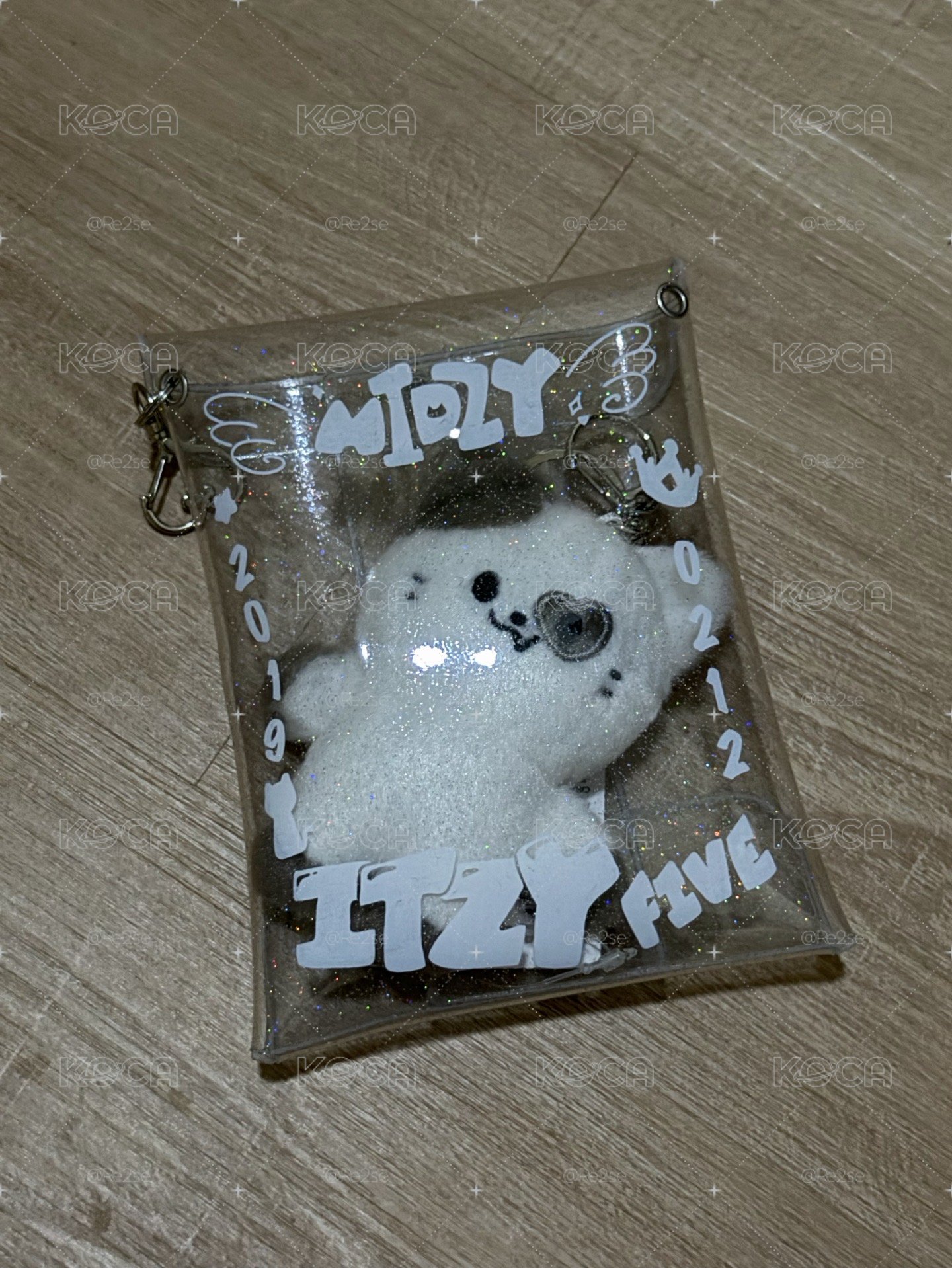ITZY 志磁吸娃
