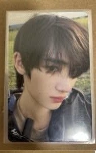 丁程鑫飛去單人