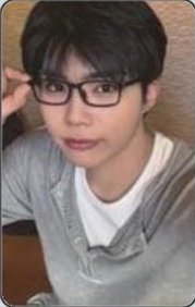 日專回帰LOVE 初回生產限定盤 專輯卡 2. That Boy in Glasses ver.