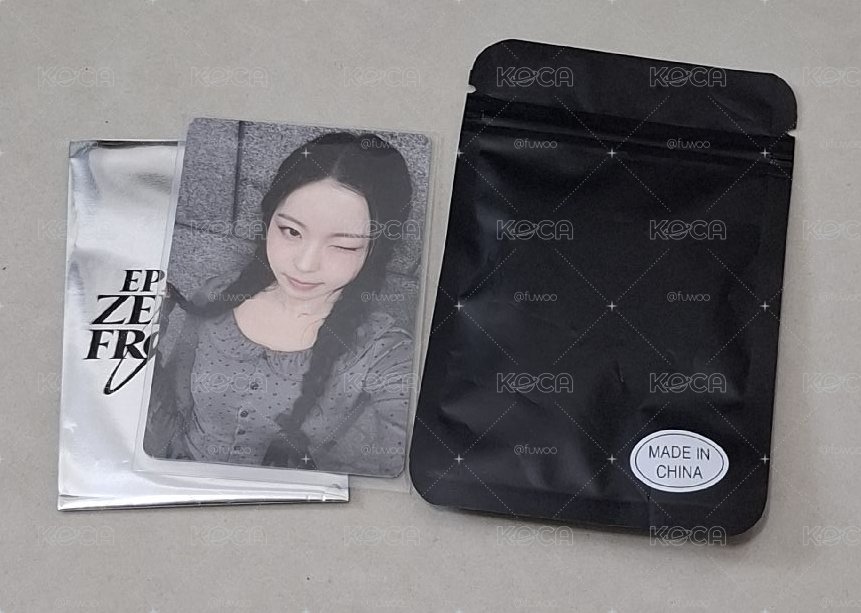 世巡場周滿額卡圭+隨機徽章